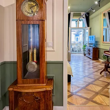 Turnkey I Antonin Dvorak Apartment Prague