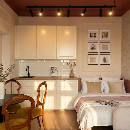 Turnkey I Antonin Dvorak Apartment *