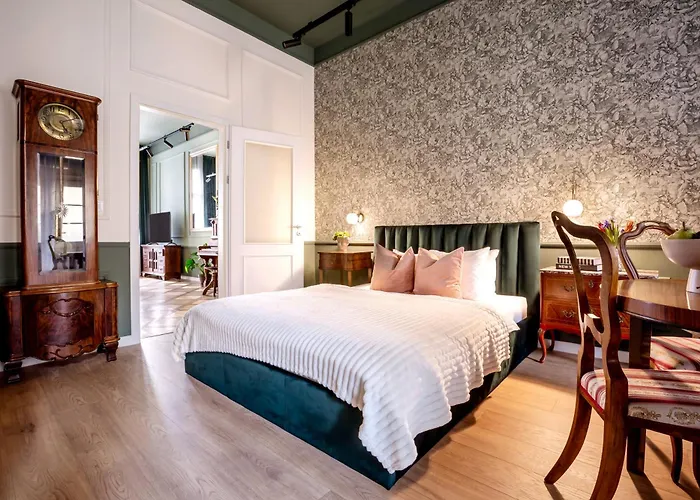 Apartamento Turnkey I Antonin Dvorak Praga