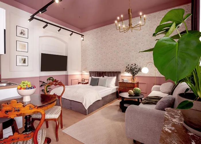 Apartamento Turnkey I Antonin Dvorak *